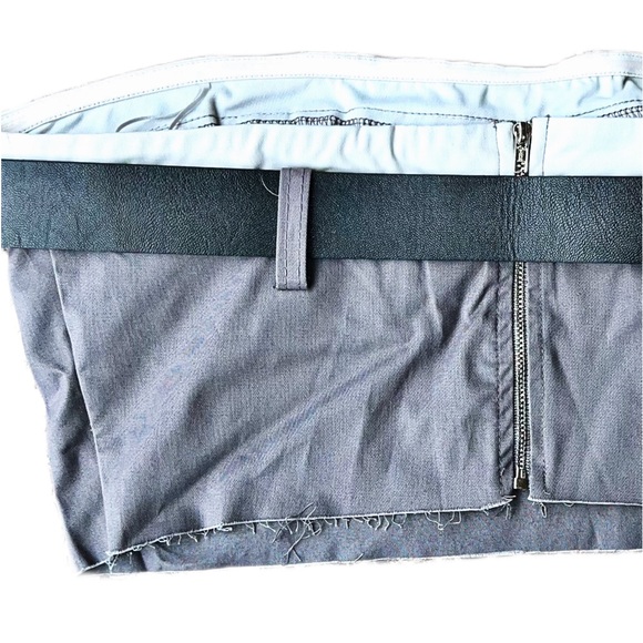 Gray & Black Belted & Layered Crop Top - Picture 12 of 14